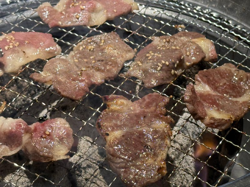 #碎碎念 #面基好诶，跟 @0xhyoban 和 @situ200l 吃烧肉！偷照片过来hhhh