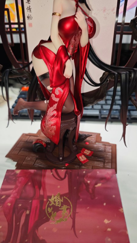 #碎碎念 #手办 新手办到了好久一直懒得拆于是今天拆了这个两百多的国产手办质感很顶了，还是温感漆