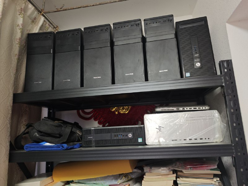 #碎碎念 #设备阿里云服务器3月到期没钱续费了，前些天买了个新的野草云 4c8g，趁现在截个全家福（dog）妲喵：让我看看谁一边嘴上说下云，然后服务器越买越多了哦，是我啊放了两台PC凑数（#碎碎念 #设备阿里云服务器3月到期没钱续费了，前些天买了个新的野草云 4c8g，趁现在截个全家福（dog）妲喵：让我看看谁一边嘴上说下云，然后服务器越买越多了哦，是我啊放了两台PC凑数（