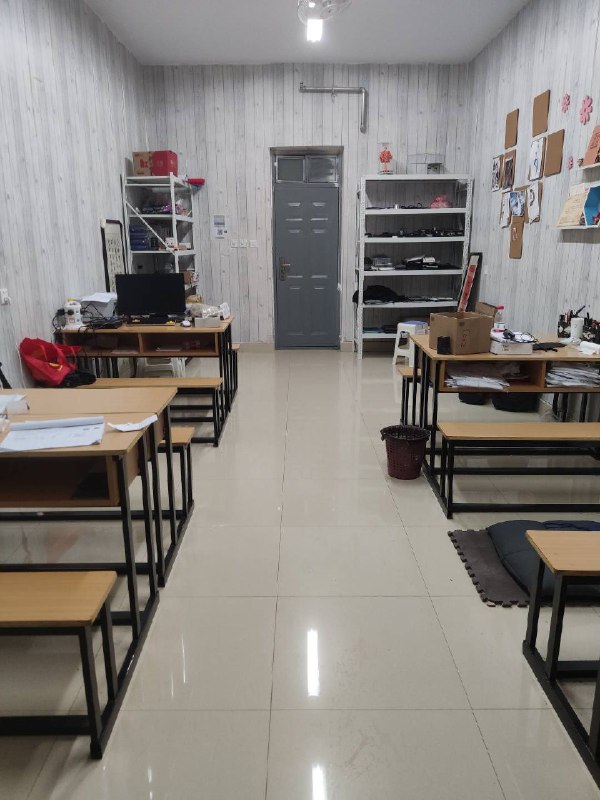 #碎碎念 无聊翻了翻相册，翻到了一些旧照片，突然很想写回忆杀博客了，虽然疫情了几年在大学的时光就有几年很亏，但是我真的还是感觉大学时光真的挺值得我回忆的......#碎碎念 无聊翻了翻相册，翻到了一些旧照片，突然很想写回忆杀博客了，虽然疫情了几年在大学的时光就有几年很亏，但是我真的还是感觉大学时光真的挺值得我回忆的......