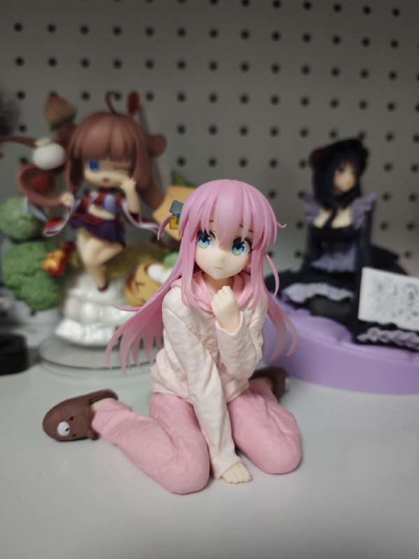 #碎碎念 #手办感觉波奇酱待在柜子上面更合适或者更阴暗的小角落#碎碎念 #手办感觉波奇酱待在柜子上面更合适或者更阴暗的小角落