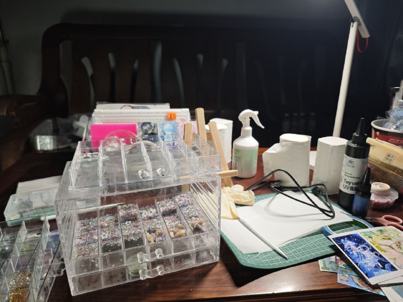 #碎碎念把阳台收拾出来准备做流麻，进行一个复健，结果发现寄的时候碎石被摇匀了23333原本是蓝色的紫色的红色的白色的各一个格子#碎碎念把阳台收拾出来准备做流麻，进行一个复健，结果发现寄的时候碎石被摇匀了23333原本是蓝色的紫色的红色的白色的各一个格子