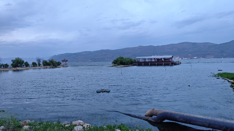 #碎碎念 #旅游 昨天从泸沽湖到大理   🥰今天晚上和同事小姐姐一起逛大理古城！大概会呆一个月