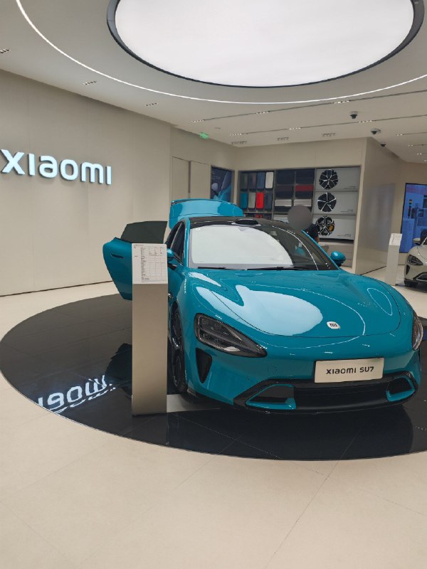 #碎碎念酷啊今天去海雅缤纷城玩儿看到了小米su7