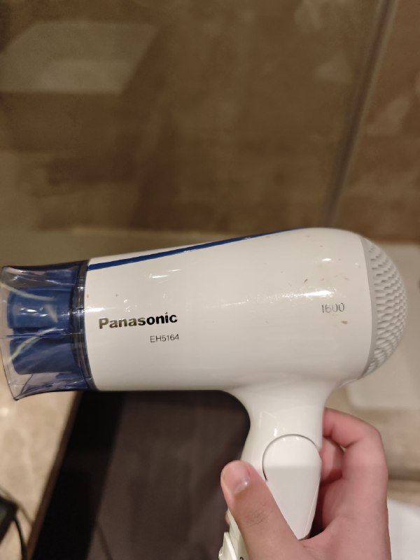 #碎碎念 #旅游商务酒店不得不品的三大操作：柜子里面放冰箱，柜子里面放保险箱，特别拉的风力不行的破吹风机