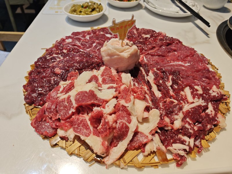 #碎碎念 #美食 潮汕牛肉火锅，好撑，点多了