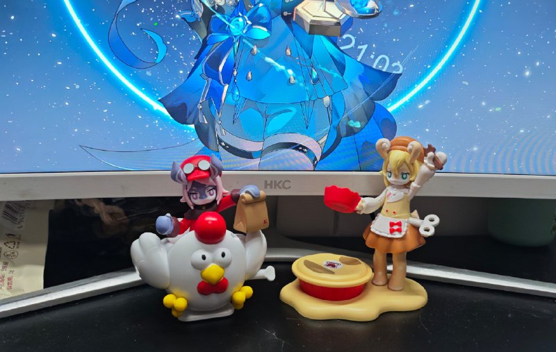 #碎碎念某人硬要买的kfc美露莘联动套餐的玩具（恼）俩都有发条，这发条声音好大#碎碎念某人硬要买的kfc美露莘联动套餐的玩具（恼）俩都有发条，这发条声音好大