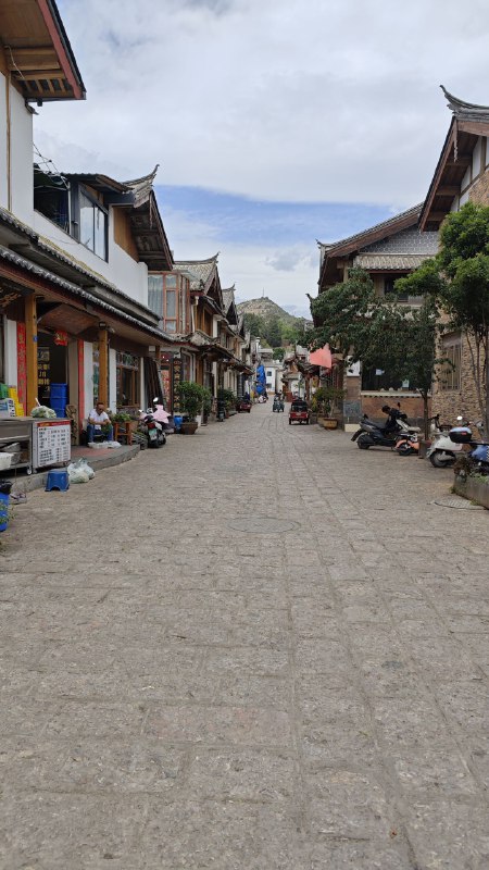 #碎碎念 #旅游 请看丽江 59 一晚带浴缸的民宿