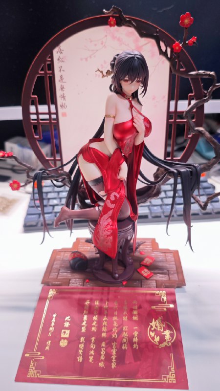 #碎碎念 #手办 新手办到了好久一直懒得拆于是今天拆了这个两百多的国产手办质感很顶了，还是温感漆