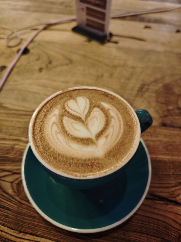 #碎碎念 #美食 #AI今天修了个疑难杂症，感觉乳腺都通畅了（奇妙形容x）总之就是那种打通任督二脉的爽感，经常修 bug 的朋友应该都懂，还有内种 AI 修半天修不好（PS：AI 修的时候我在修别的 UI todo），气急败坏自己去看，然后一小时就修好了的爽感（？）这种只有真机才能复现而且偶发的问题，应该说果然修不好（）ai 还是在那种好复现比较确定的场景好使话又说回来我感觉 spec 只适合一些比较大的新需求的开发和重构，生成完 prd 再改，普通的修修改改什么的还是一句话直白话又又说回来，今天这家咖啡馆的 buff 加成挺高的，幽静美丽，上午的我轻松悠闲，下午的我着急忙慌修 bug 🌚#碎碎念 #美食 #AI今天修了个疑难杂症，感觉乳腺都通畅了（奇妙形容x）总之就是那种打通任督二脉的爽感，经常修 bug 的朋友应该都懂，还有内种 AI 修半天修不好（PS：AI 修的时候我在修别的 UI todo），气急败坏自己去看，然后一小时就修好了的爽感（？）这种只有真机才能复现而且偶发的问题，应该说果然修不好（）ai 还是在那种好复现比较确定的场景好使话又说回来我感觉 spec 只适合一些比较大的新需求的开发和重构，生成完 prd 再改，普通的修修改改什么的还是一句话直白话又又说回来，今天这家咖啡馆的 buff 加成挺高的，幽静美丽，上午的我轻松悠闲，下午的我着急忙慌修 bug 🌚