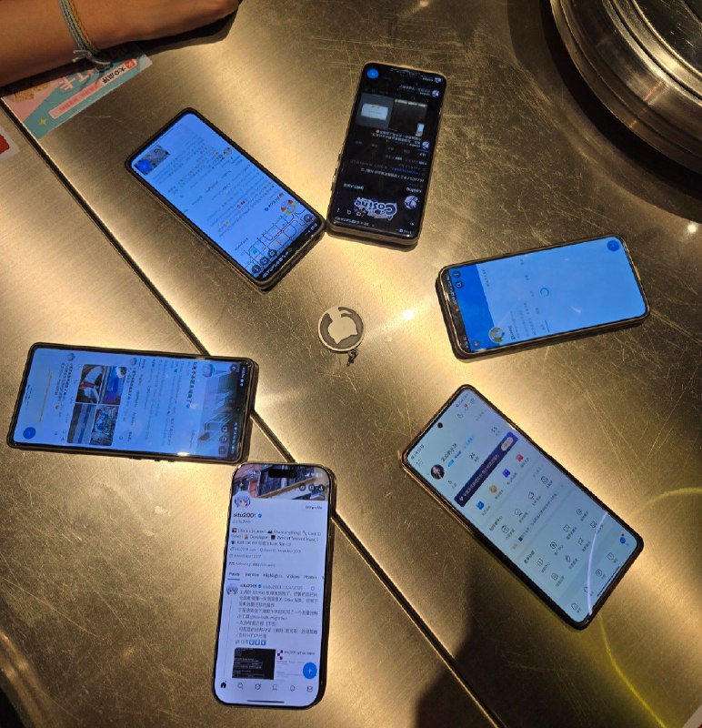 #碎碎念 #美食 #面基 回深圳的吃 & 面基！真正的社恐面基：大家面对面的情况下还是手机聊天聊的最来劲（xs）#碎碎念 #美食 #面基 回深圳的吃 & 面基！真正的社恐面基：大家面对面的情况下还是手机聊天聊的最来劲（xs）