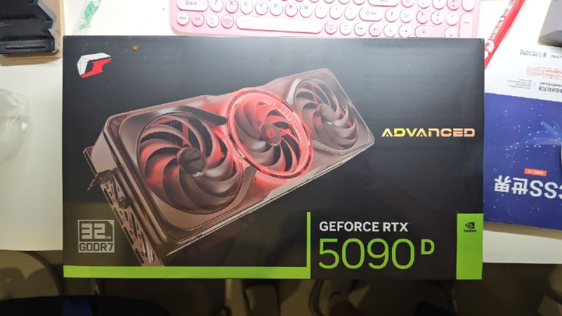 #碎碎念 #设备 咱也是有老婆送 5090D 的人了！（逃）（被打）