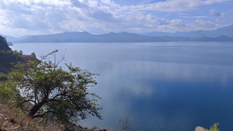 #碎碎念 #旅游 情人滩 & 泸源崖，虽然情人滩是人造景点但是真的很好看，拍完再看跟P的似的