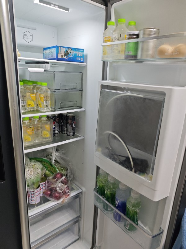 #碎碎念 #新设备 二手 700 捡漏的高端大冰箱真不错啊，实现冰镇饮料自由了呜呜呜呜