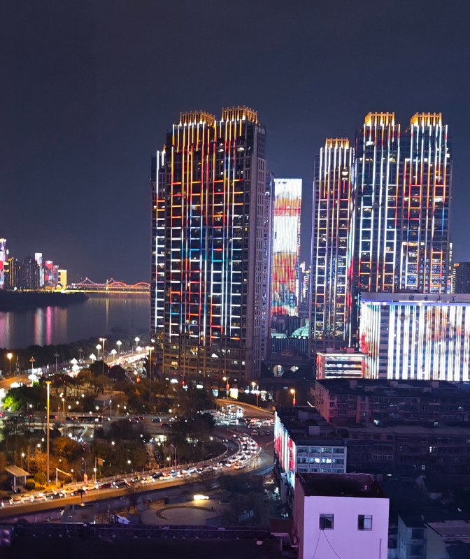 #碎碎念 #旅游感觉长沙很赛博朋克（）很 Kirakira 的#碎碎念 #旅游感觉长沙很赛博朋克（）很 Kirakira 的