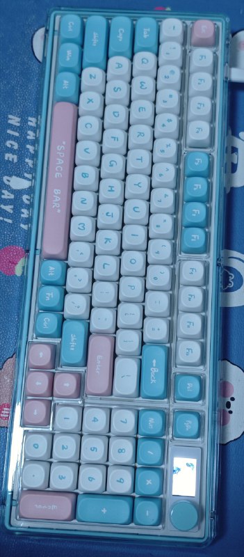 #碎碎念 #新装备新键盘到了，拍张证件照麻将音好听好喜欢喵#碎碎念 #新装备新键盘到了，拍张证件照麻将音好听好喜欢喵