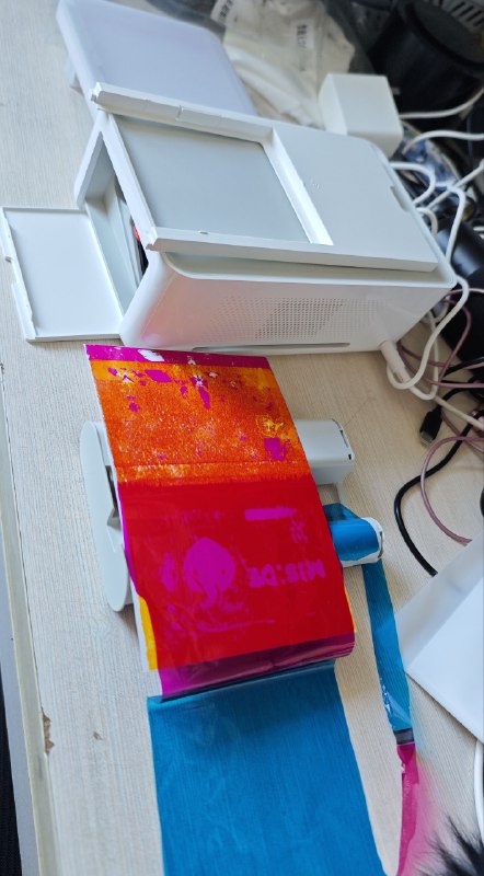 #碎碎念没蚌住，刚到的米家照片打印机1s，吞了两张纸进去然后卡死了