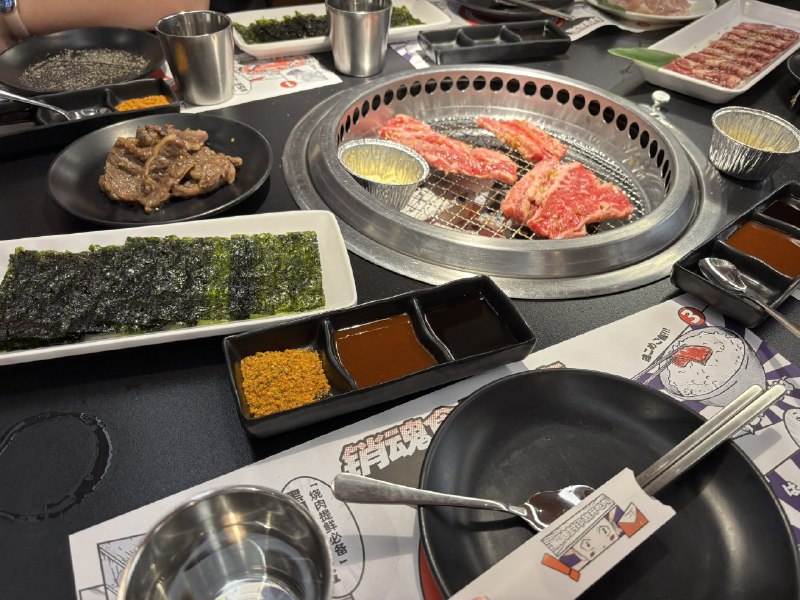 #碎碎念 #面基好诶，跟 @0xhyoban 和 @situ200l 吃烧肉！偷照片过来hhhh