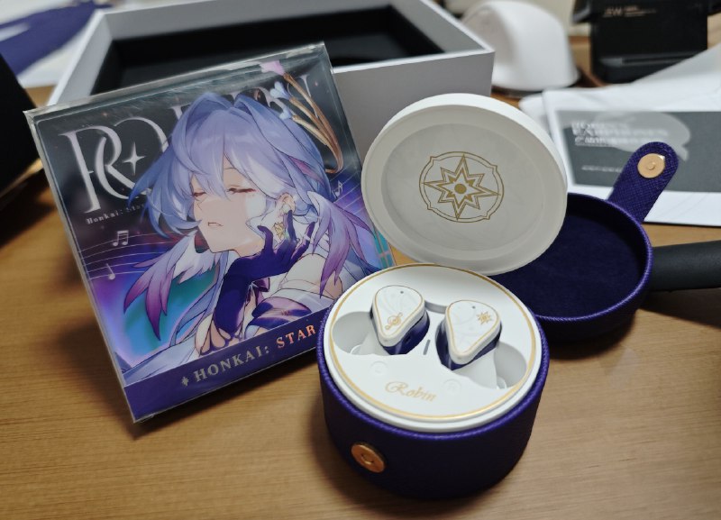 #碎碎念 #新装备知更鸟水月雨耳机到了！喜欢！#碎碎念 #新装备知更鸟水月雨耳机到了！喜欢！